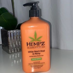 HEMPZ White Peach Rosé & Peony Herbal Body Moisturizer 17oz
